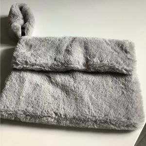 Baby soft faux fur, adaptable bag NWOT